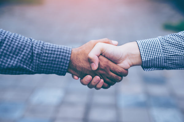 How to Connect with Influencers & Grow